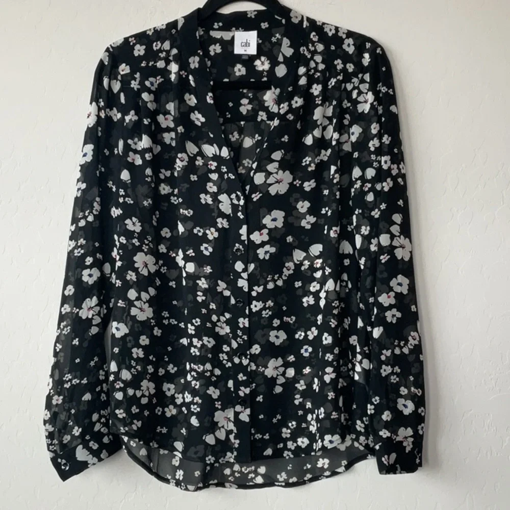 Cabi Delight Top - Picture 2 of 14